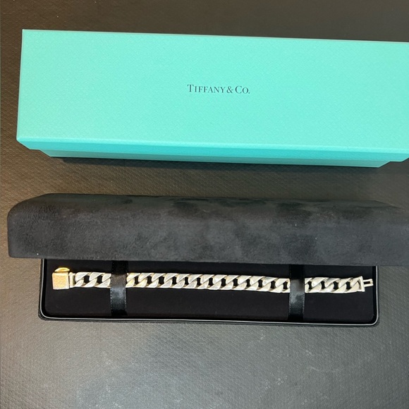 Authentic Tiffany & Co. Sterling Silver Curb Chain Bracelet - Picture 12 of 12